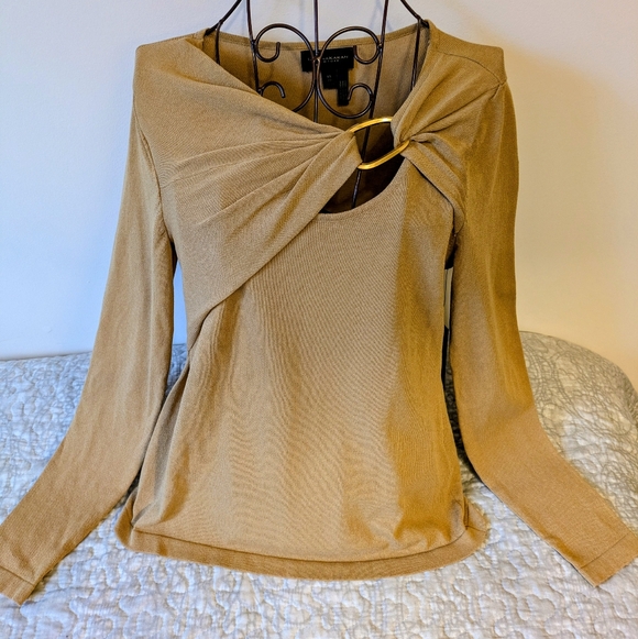Donna Karan Tops - Donna Karan Tan Twist Front Top